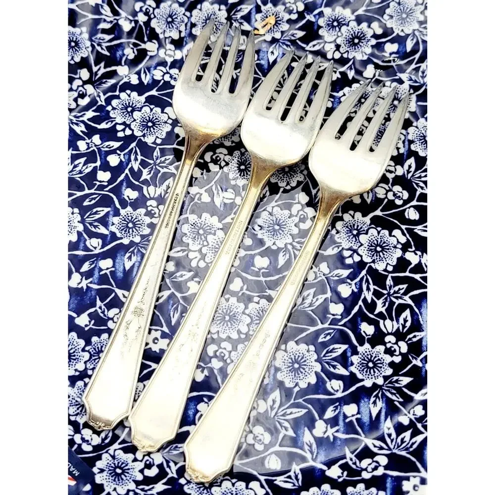 1847 Rogers Bros Ancestral Silverplate Set of 3 Salad Fork Discontinued